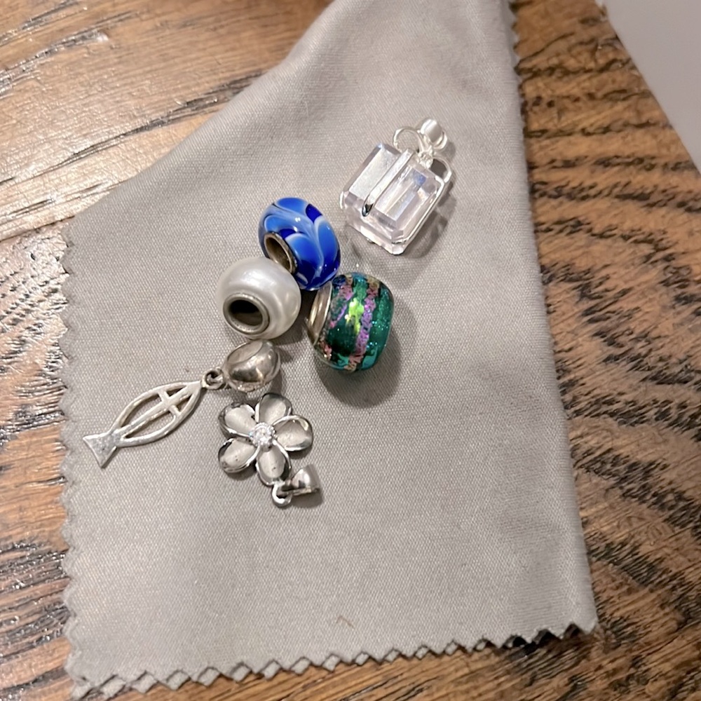 ❤️❤️❤️Lot of small charms for bracelet or necklace